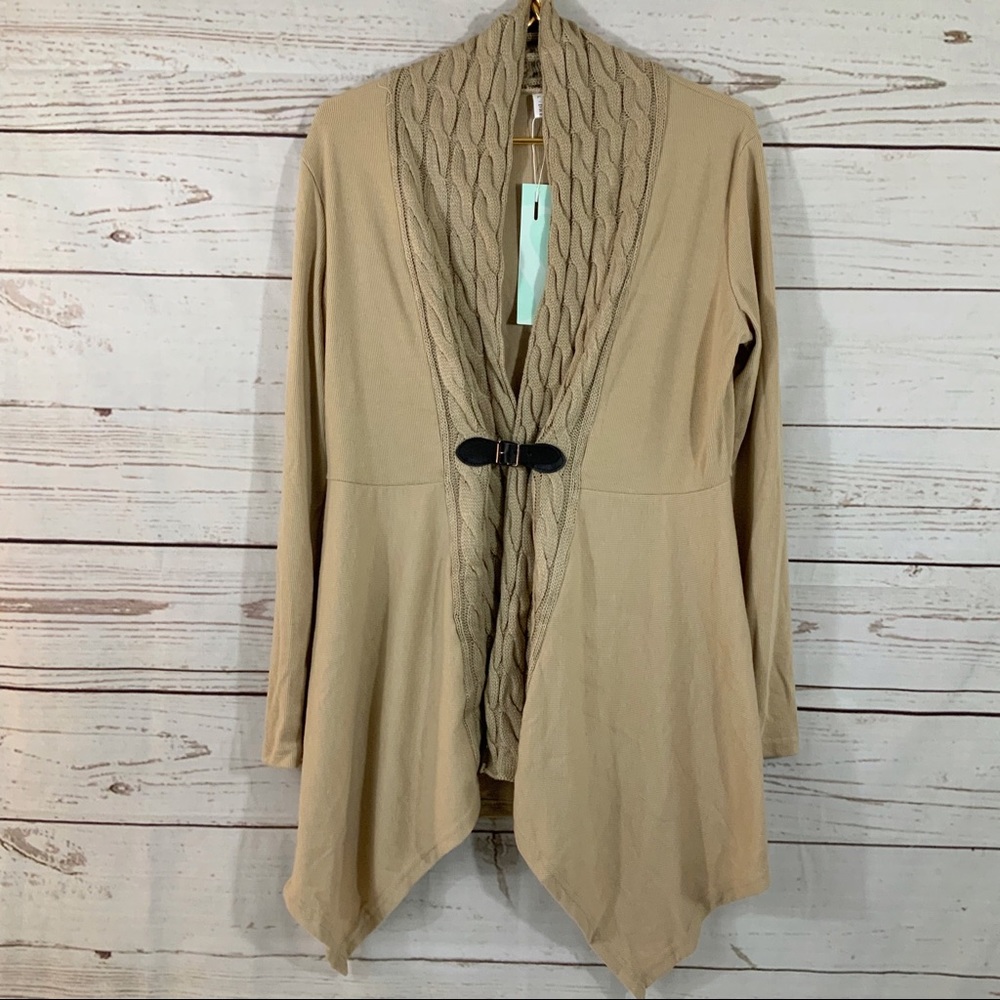 Dressfo Cardigan Size 8